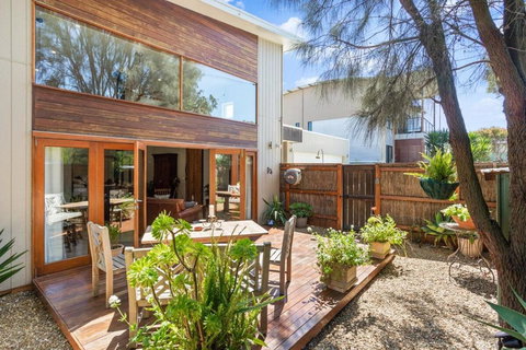 The Ancient Mariner Retreat - Tourism Caloundra 1