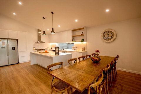 The Bonnie Ray - Tourism Caloundra 1