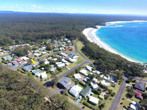 The Butterfly House In Bendalong - Tourism Caloundra 0