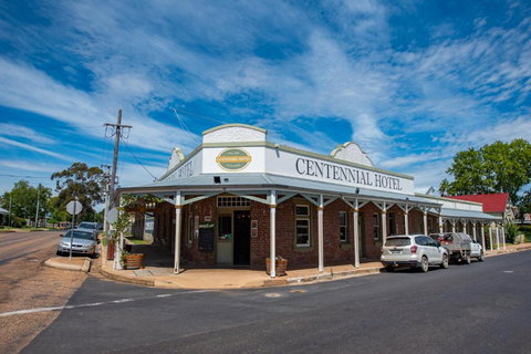 The Centennial Hotel Gulgong - Tourism Caloundra 0