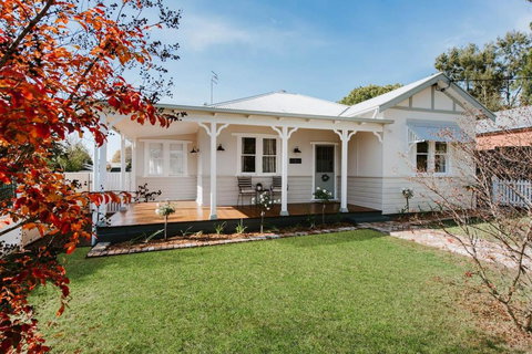 The Cottage On Lawson - Heritage Elegance In Mudgee - Tourism Caloundra 3