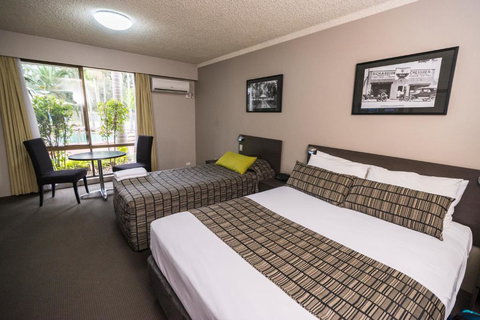 The Galaxy Motel - Tourism Caloundra 2