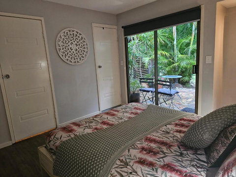 The Garden House BnB - Tourism Caloundra 0