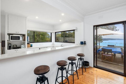 The George - Tourism Caloundra 2