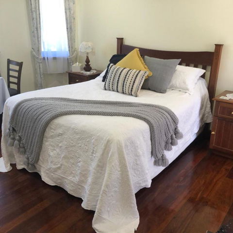 The Hideaway Luxury B&B Retreat - Tourism Caloundra 0