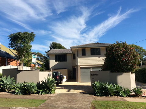 Beachport Bed & Breakfast - Tourism Caloundra 0