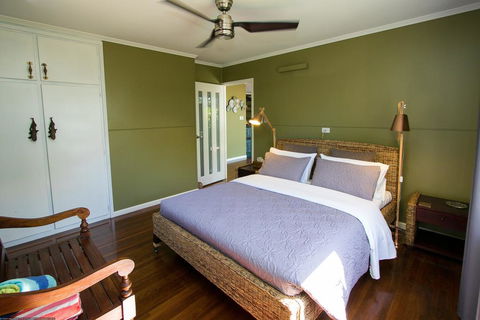 Beachside Cottages - Tourism Caloundra 3