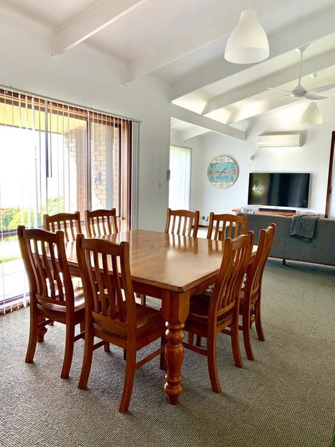Beachside House - Tourism Caloundra 3