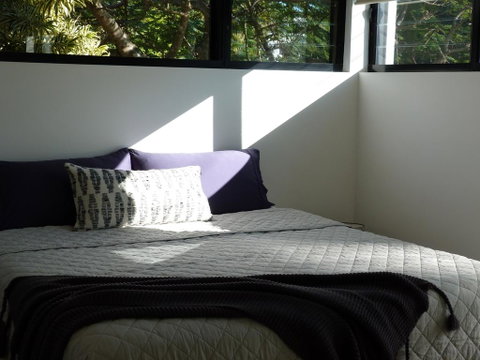 Beachside Lennox - Tourism Caloundra 3