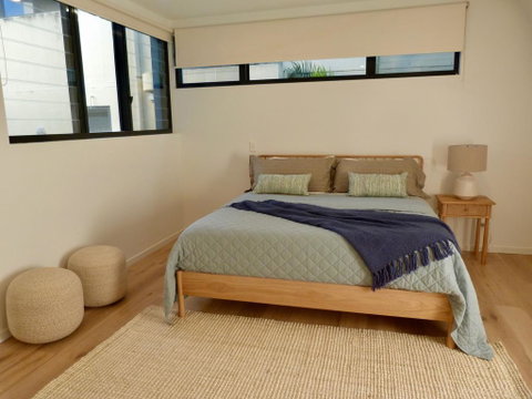 Beachside Lennox - Tourism Caloundra 1
