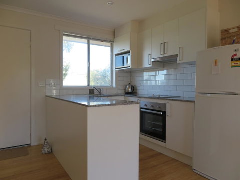 Beachside Rest - Tourism Caloundra 3