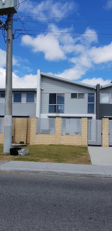 Beckenham Townhouse - Tourism Caloundra 3