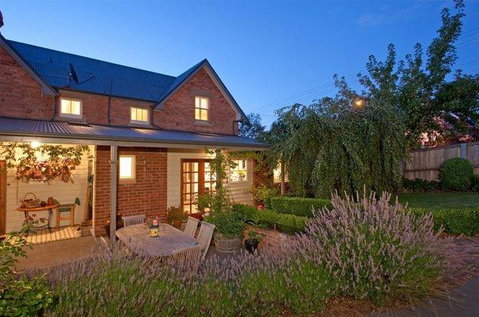 Bellerive House - Tourism Caloundra 0
