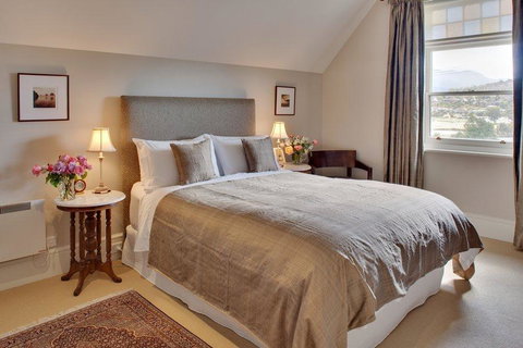 Bellerive House - Tourism Caloundra 1