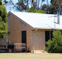 Bells Beach Cottages - Tourism Caloundra