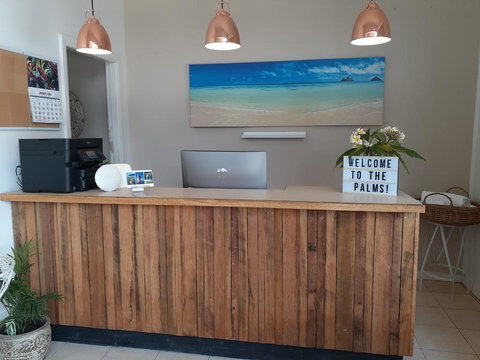Belmont Palms Motel - Tourism Caloundra 0