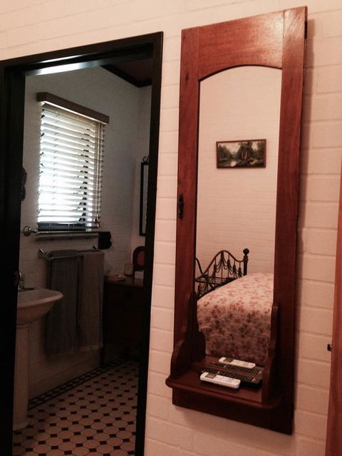 Belvoir B&B Cottages - Tourism Caloundra 3