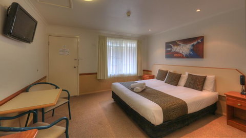 Bent Street Motor Inn - Tourism Caloundra 2