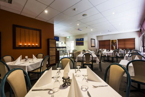 Bent Street Motor Inn - Tourism Caloundra 3