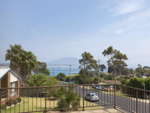 Bermagui Beach Apartment - Tourism Caloundra 1