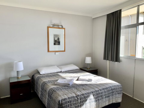 Bermagui Beach Hotel - Tourism Caloundra 2
