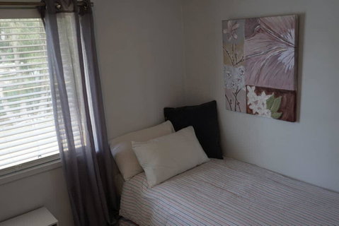 Berrara Cottage - Tourism Caloundra 2