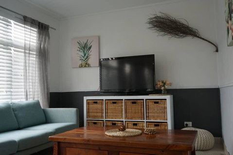 Berrara Cottage - Tourism Caloundra 0