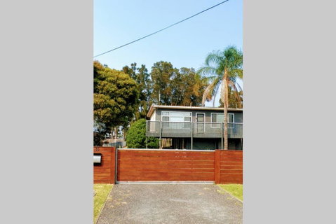 Berrara Cottage - Tourism Caloundra 1