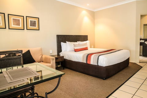 Best Western Bungil Creek Motel - Tourism Caloundra 0