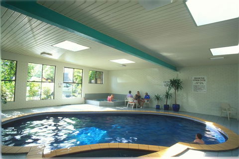 Best Western Plus The Tudor Box Hill - Tourism Caloundra 3