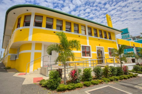 Big Bird Backpackers - Tourism Caloundra 0