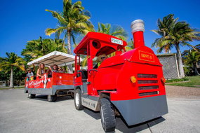 Book Hallidays Point Accommodation Tourism Caloundra Tourism Caloundra