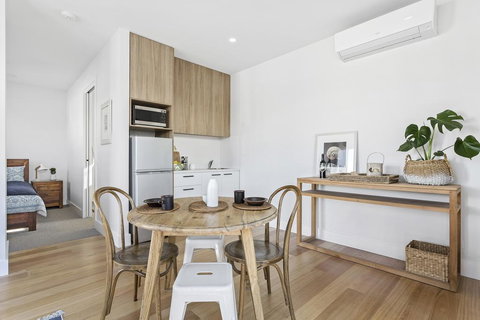 Birdrock Beach Bed And Breakfast - Tourism Caloundra 2