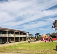 Black Swan Motor Inn - Tourism Caloundra