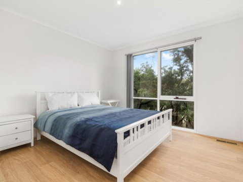 Blairgowrie Hamptons Style - Tourism Caloundra 2