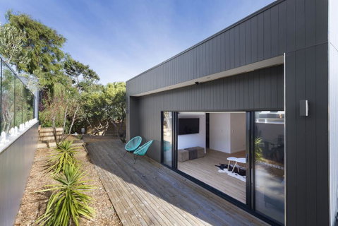 Blairgowrie Oasis Luxury Retreat With Spa,pool, Fireplace, Golf Putting Green - Tourism Caloundra 2