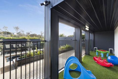 Blairgowrie Oasis Luxury Retreat With Spa,pool, Fireplace, Golf Putting Green - Tourism Caloundra 3