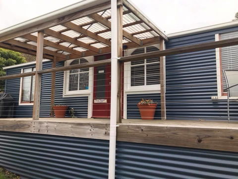 Blossoms On The Bay - Nubeena - Tourism Caloundra 3