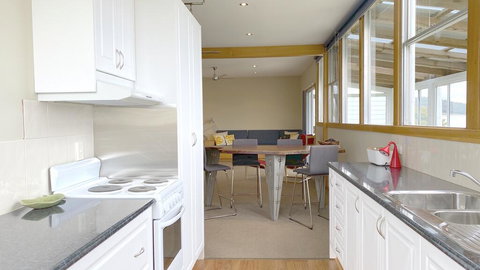 Blue Cottage Bruny Island - Tourism Caloundra 0