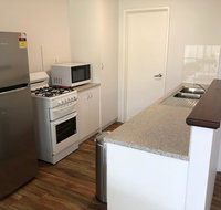 Blue Leaf Cottage - Tourism Caloundra