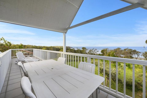 Blue Oar Beach House - Tourism Caloundra 1