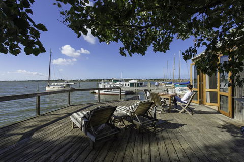 Boathouse - Birks River Retreat - Tourism Caloundra 2