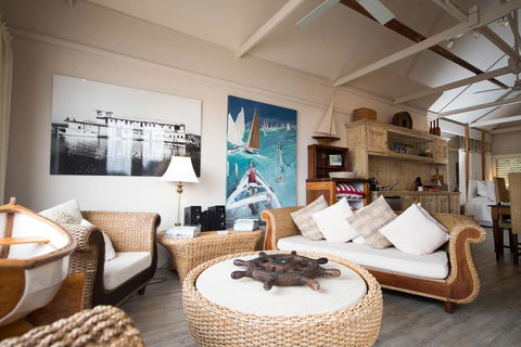 Boathouse - Birks River Retreat - Tourism Caloundra 1