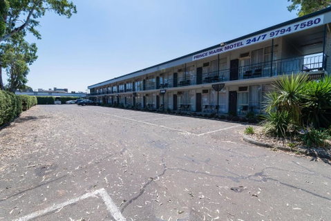 The Prince Mark Motel - Tourism Caloundra 0
