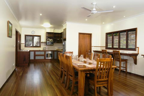 The Summit Bed & Breakfast - Tourism Caloundra 3