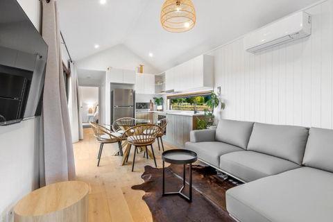 Three Ponds Estate - Tourism Caloundra 0