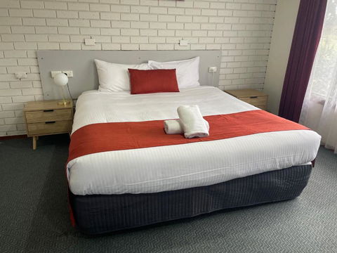 Warragul Views Motor Inn - Tourism Caloundra 0