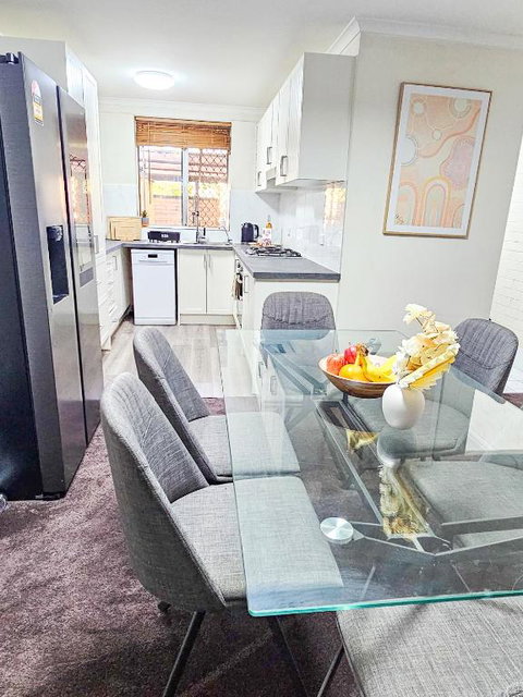 Queen Of The Desert Villa Secure & Gated 2 Bdrm Home - Tourism Caloundra 0