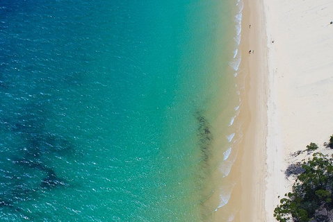 Private Tangalooma Wrecks Tour - Tourism Caloundra 1
