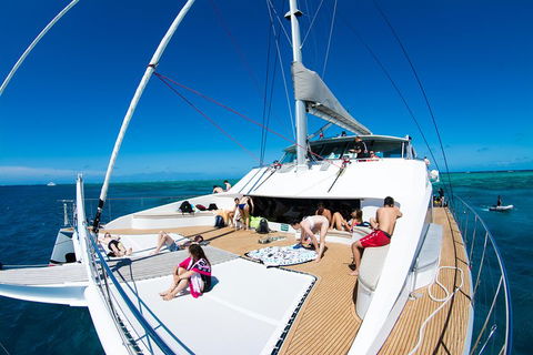 Passions Of Paradise Great Barrier Reef Snorkel And Dive Cruise From Cairns By Luxury Catamaran - Tourism Caloundra 3